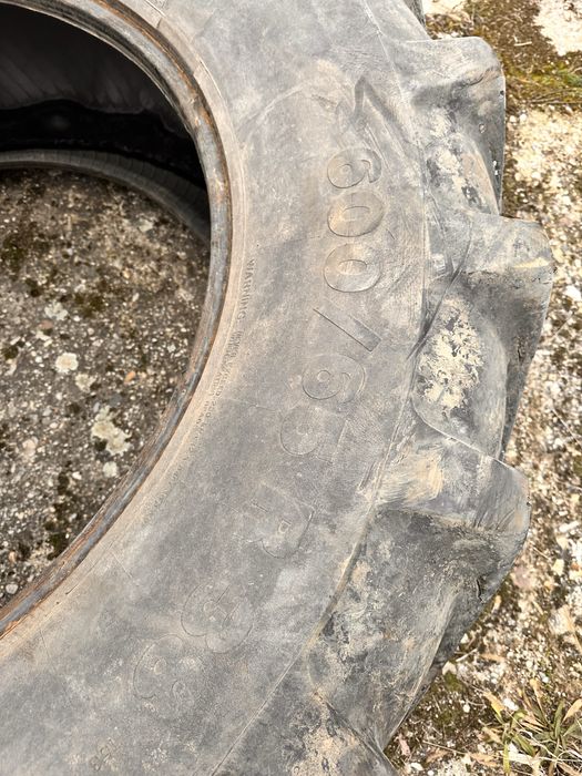 Set anvelope 600/65/38 Vredestein