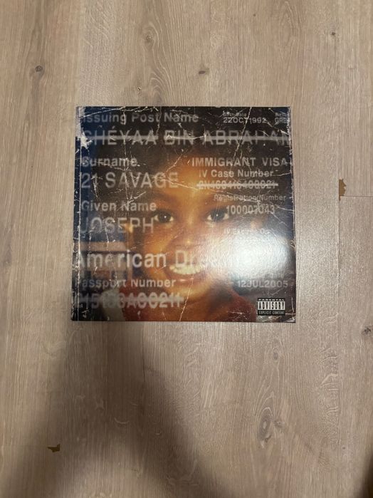 Lot Vinyluri Kanye West si 21 Savage