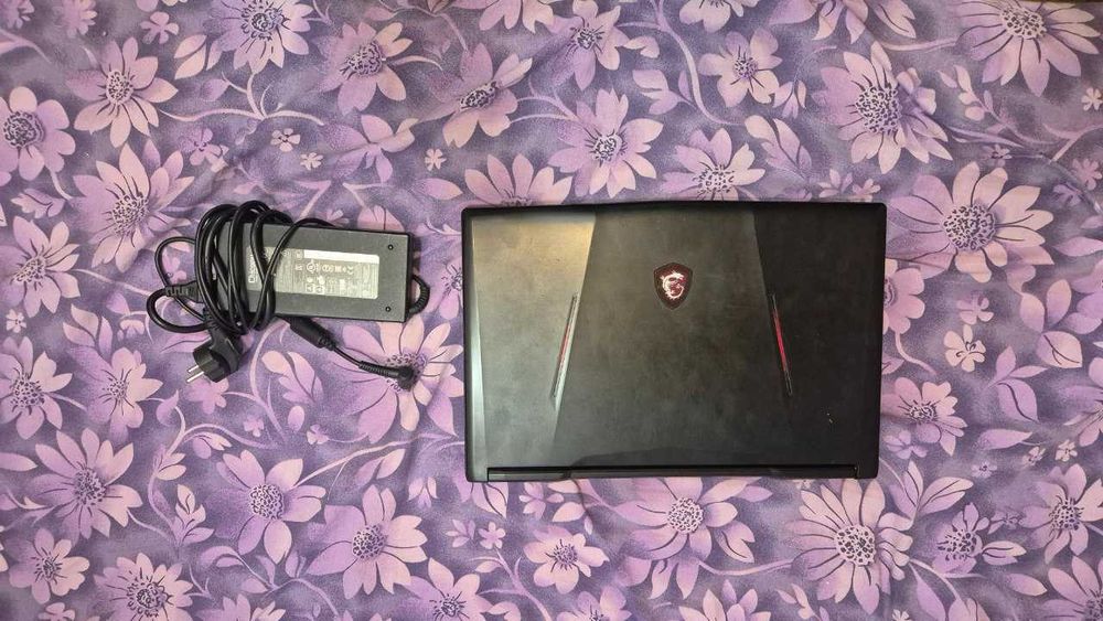 MSI GL63 8SD Ноутбук