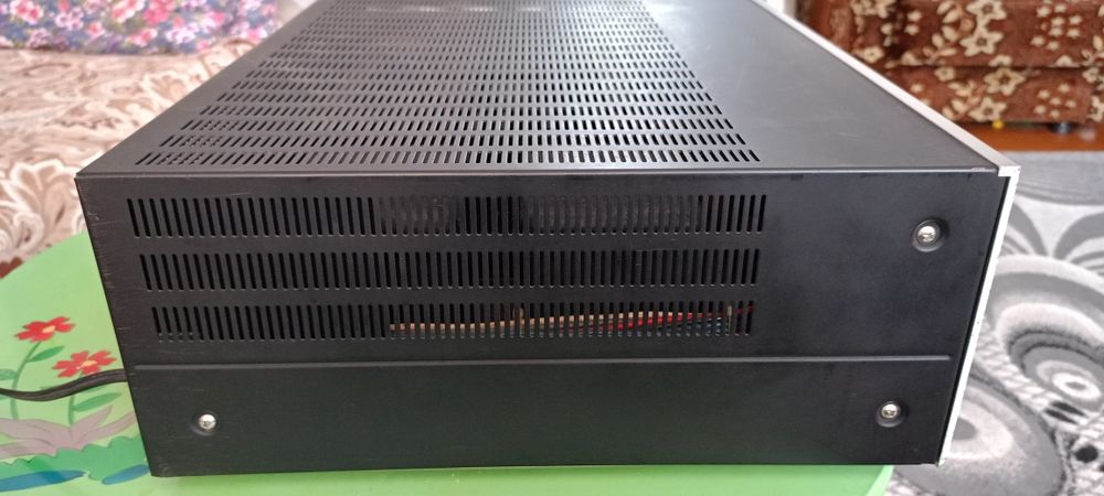 Усилитель Technics V8.