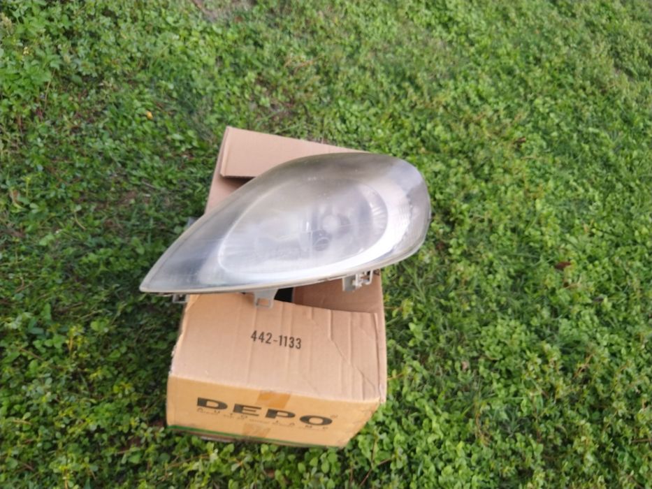 Фарове за Опел Виваро Решетка