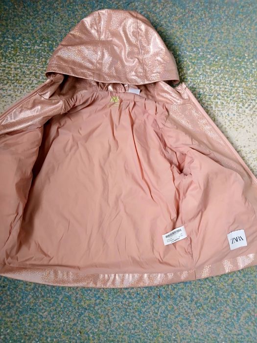 Детско яке за дъжд на Zara