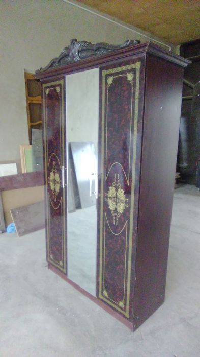 Шкаф 120 ×220 акриловая