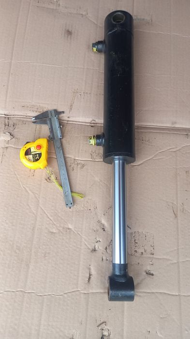 cilindru hidraulic 35 cm NOU