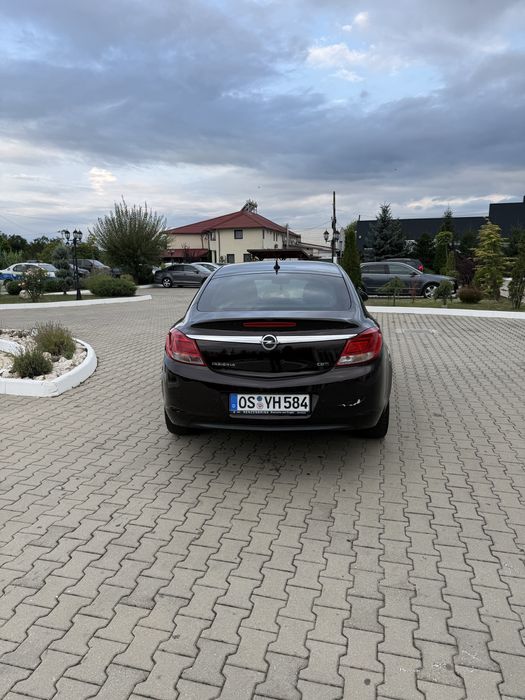 Opel Insignia  2.0 D. Manual