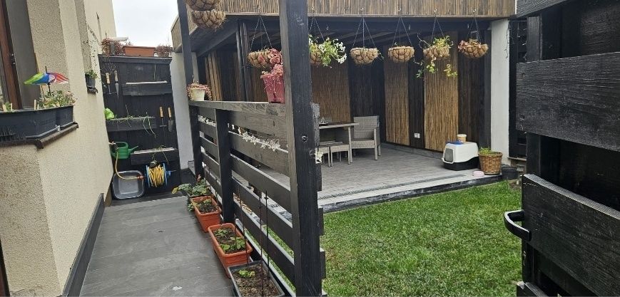 Vând apartament Sânpetru Residence cu grădină și parcare