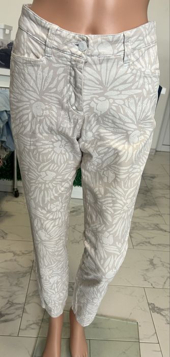 Дрехи втора употреба