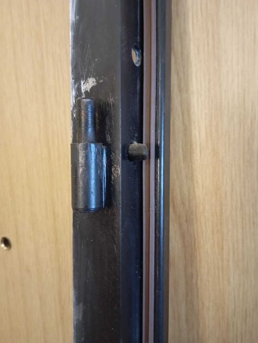 метална входна врата