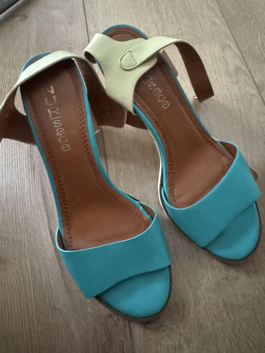 Летнии Босаножки туфли