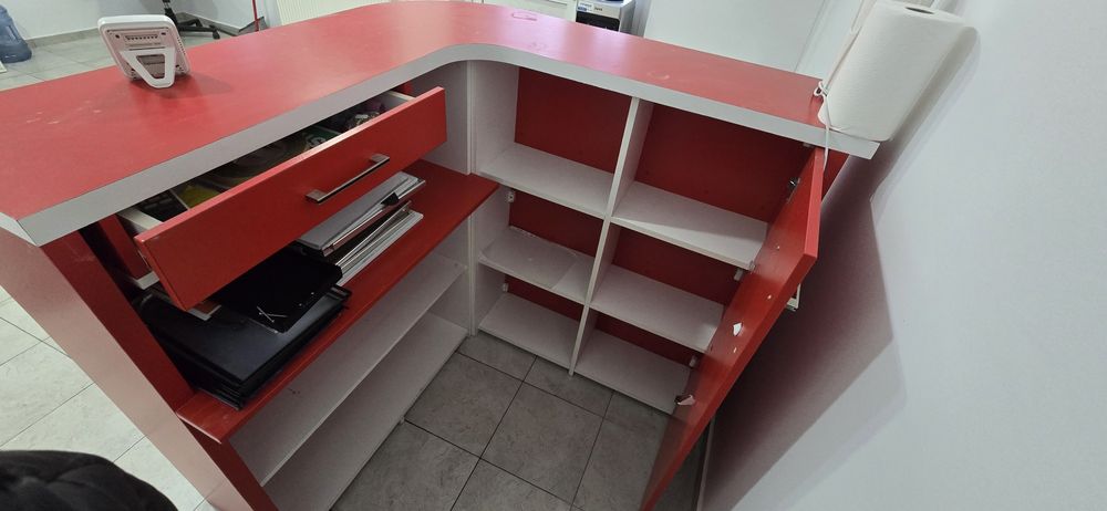 Vând canapea+recepție