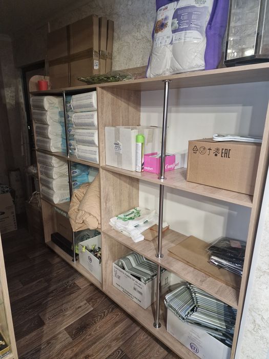 Продам шкаф, вешалки, полки, стойки