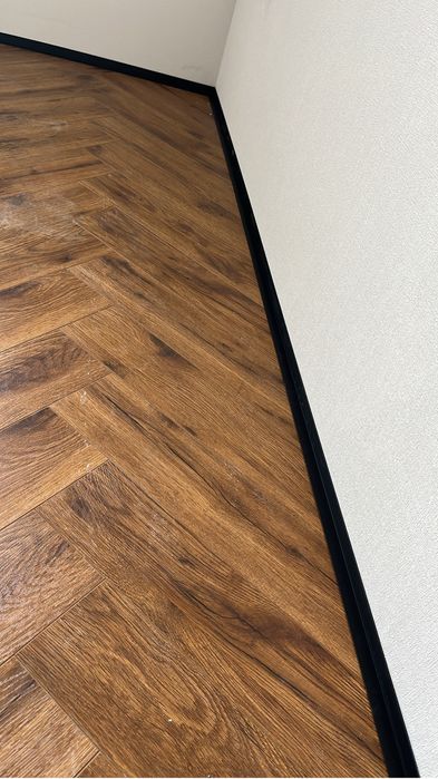 Ламинат, линолеум