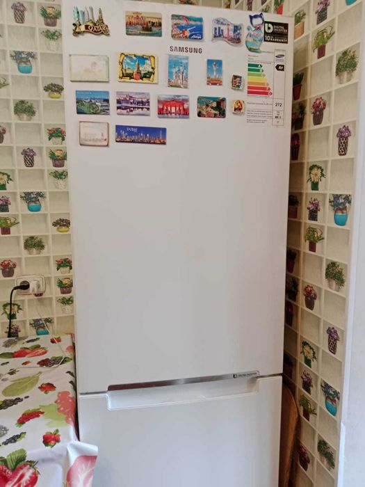 Продам холодильник Samsung