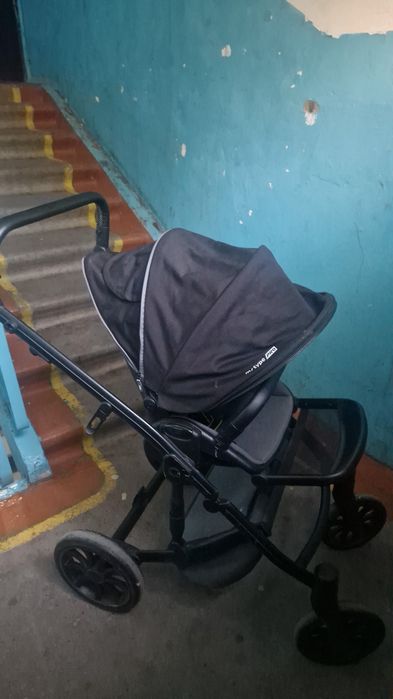 Продам коляску anex