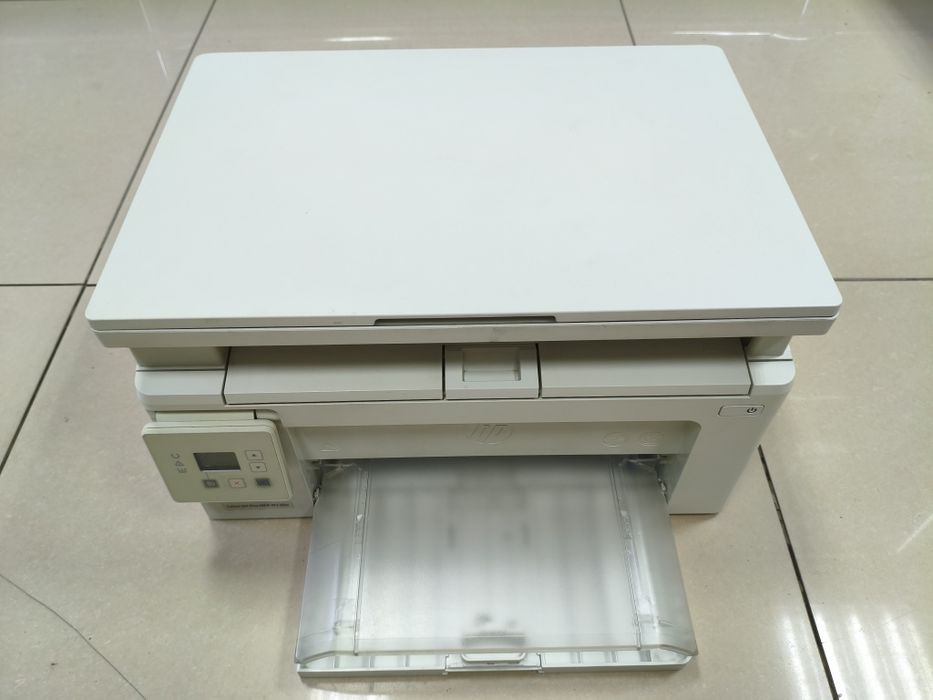 Продам принтер МФУ HP M130A.