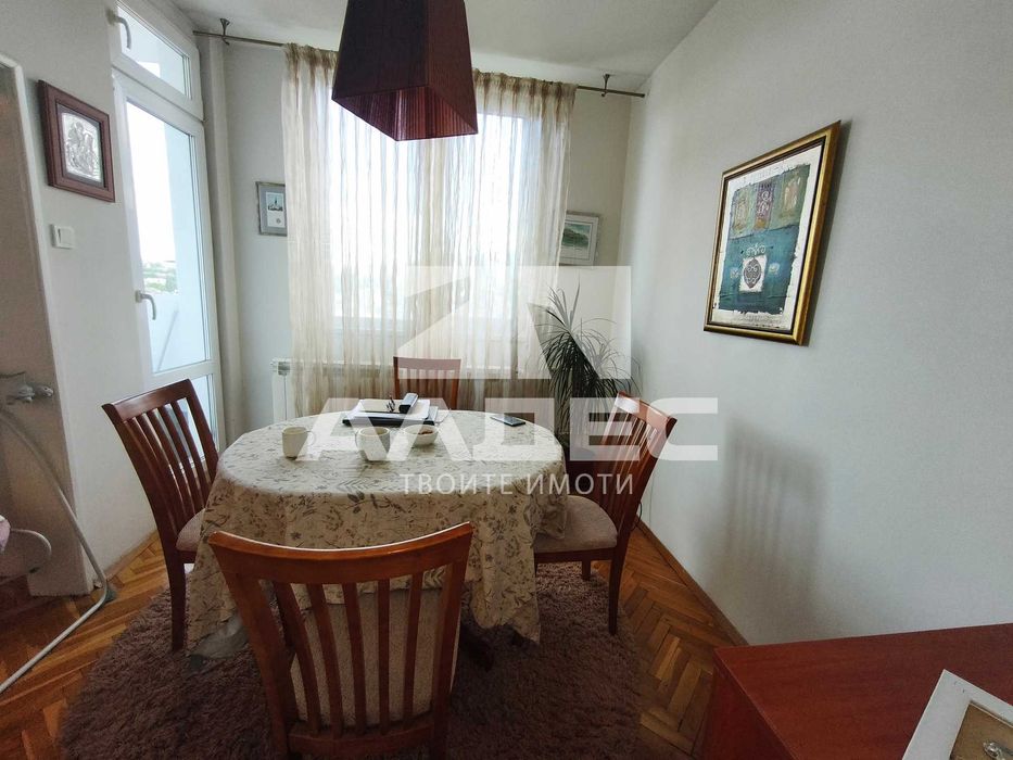 Дава се под наем Тристаен апартамент в София, Център - 115 кв.м за 947.58 € - Снимка #3