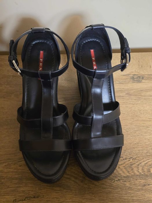 Prada оригинални дамски сандали на платформа