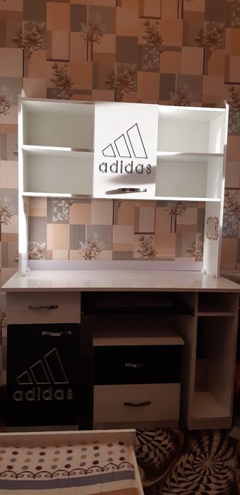 Гарнитур подростковый