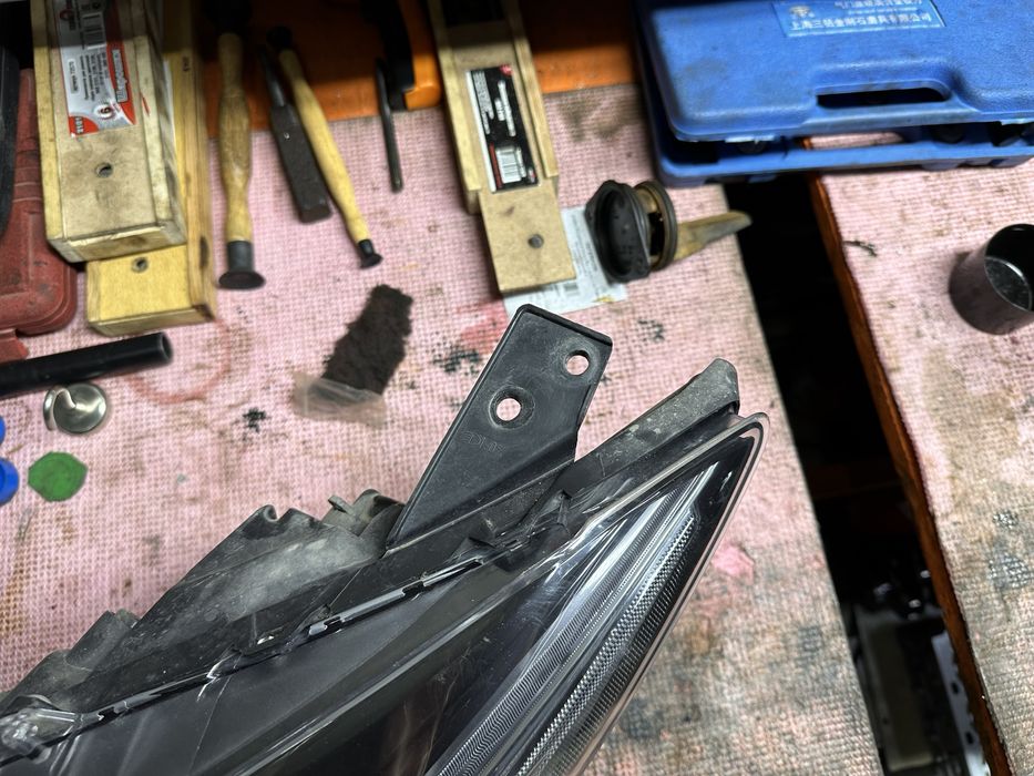 Фара левая мазда 3 бм