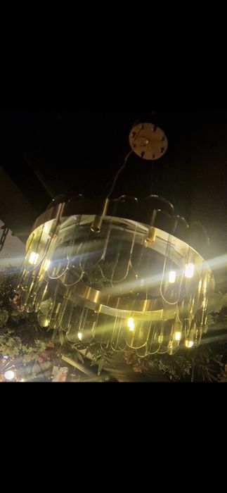 Продам люстры !!
