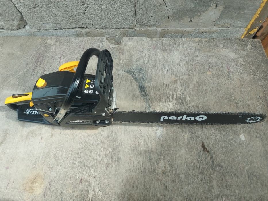 Бензопилу продам срочно