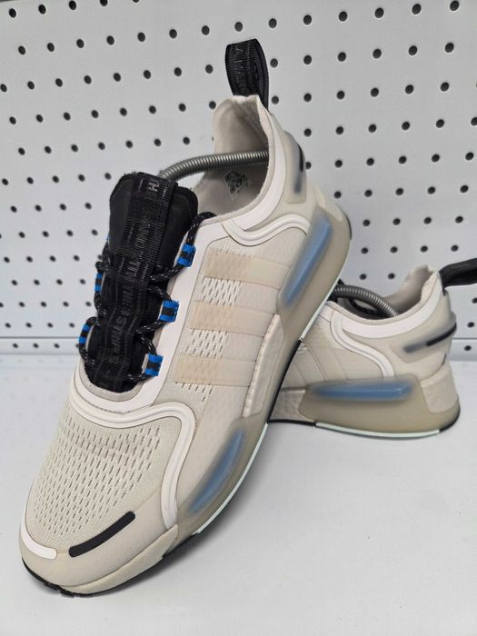 Оригинални мъжки маратонки- Adidas NMD R1