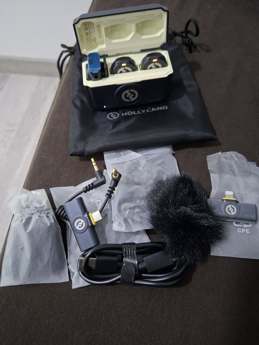 Hollyland LARK M2S Combo Wireless Lavalier Microphone Combo