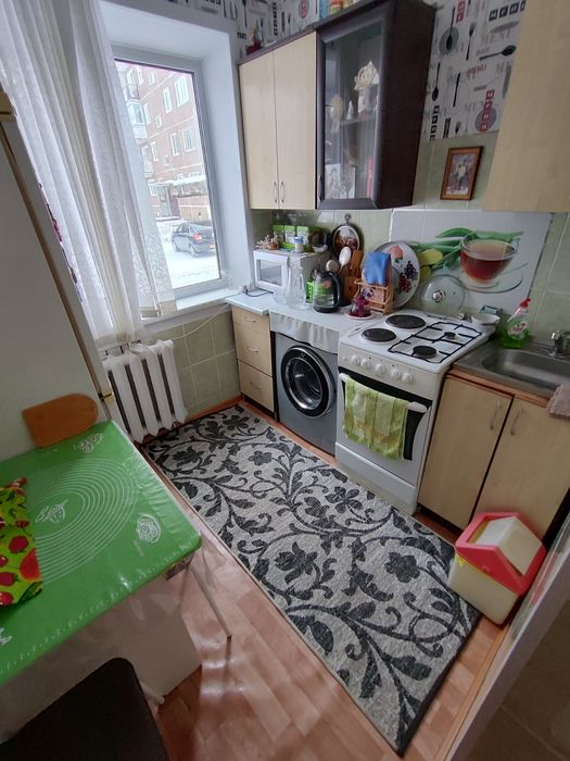 Продается 2-комн (4-13, 1 эт)