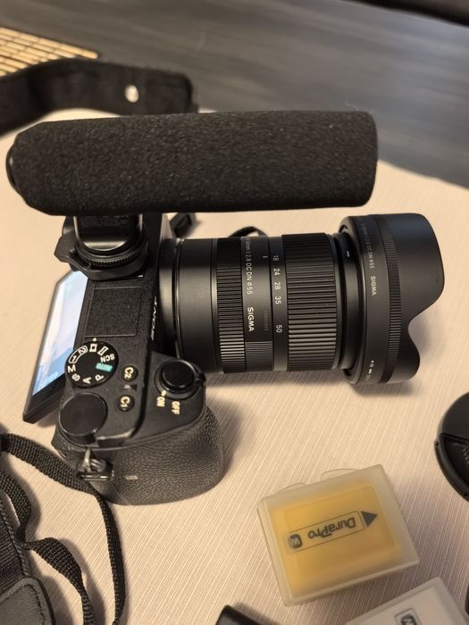 Sony 6500+Sigma 18-50mm f/2.8 DC DN Contemporary+микрофон+б