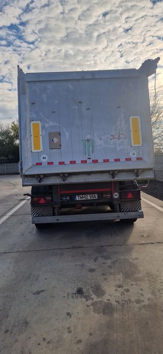 Semiremorca de vânzare