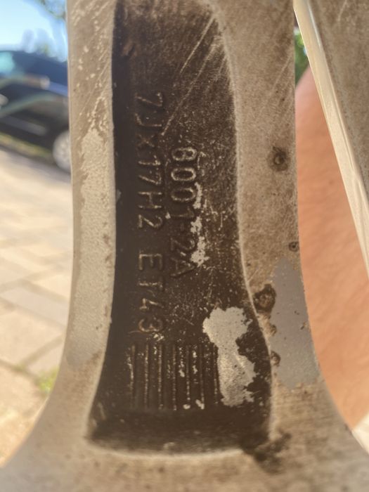 Vand 4 jante plus cauciucuri 205/45r17