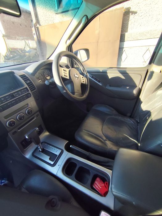 Nissan Navara ADVENTURE  4x4 -2.5DCI-174кс-2006г
2.5DCI -174кс
ADVENTU
