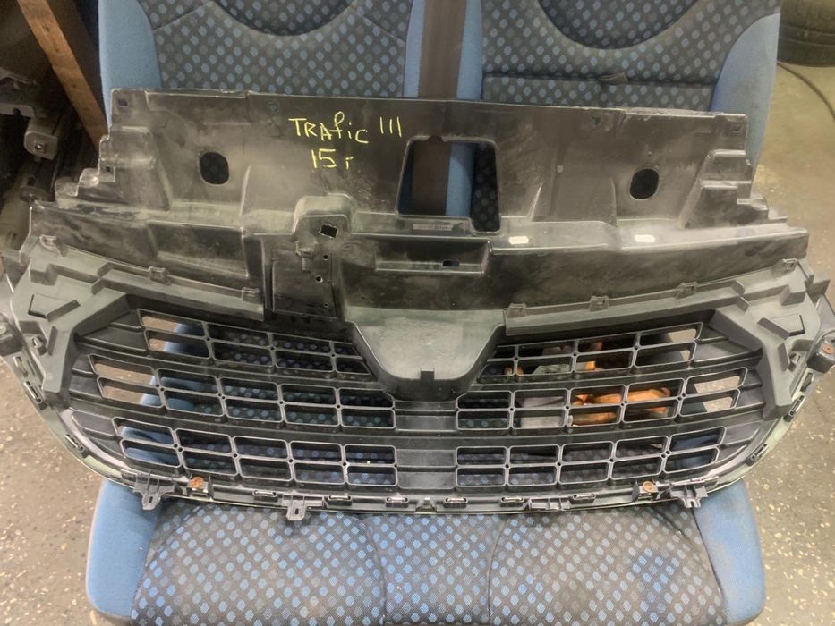 Маска решетка за Рено Трафик/Renault Traffic, 2015г.