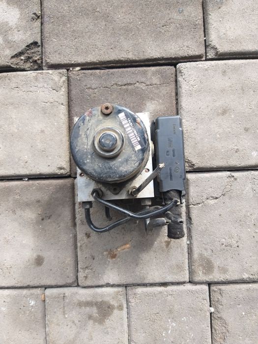 Блок ABS Volkswagen Golf IV