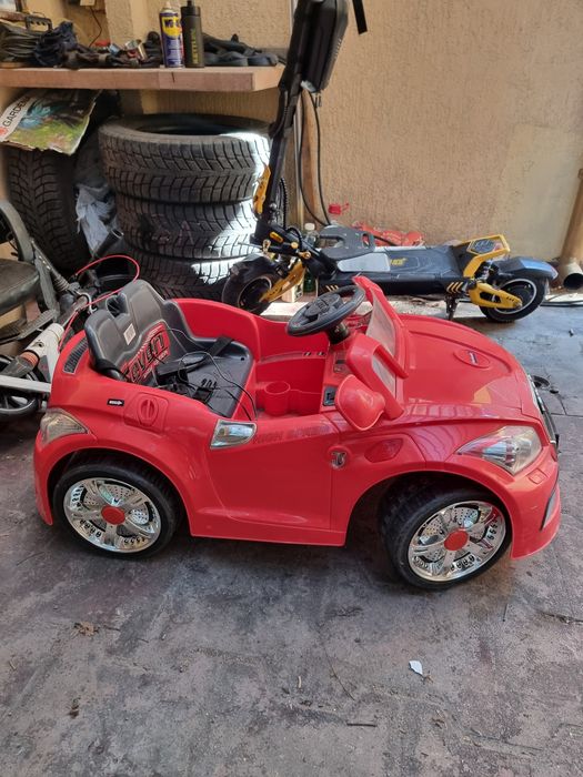 Електрическа кола Audi TT за деца