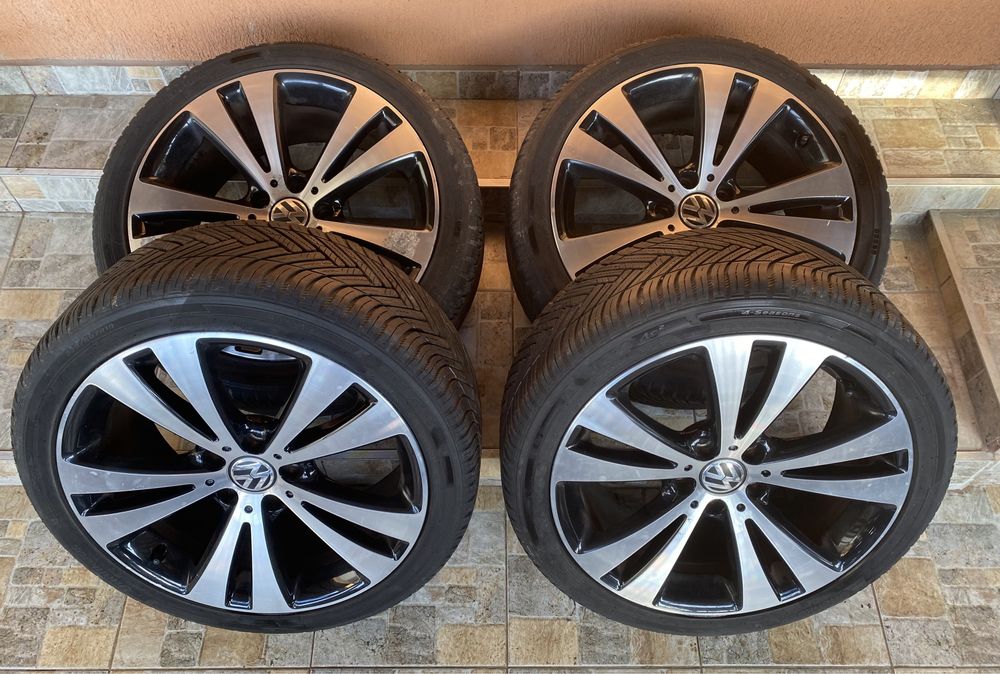 Jante R18 Originale VW Anvelope Hankook M+S 235/40 Dot 2023