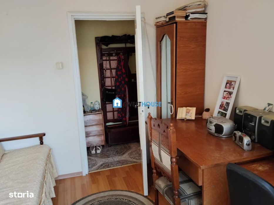 Apartament cu 4 Camere  Zona Ultracentrala  B-Dul Unirii
