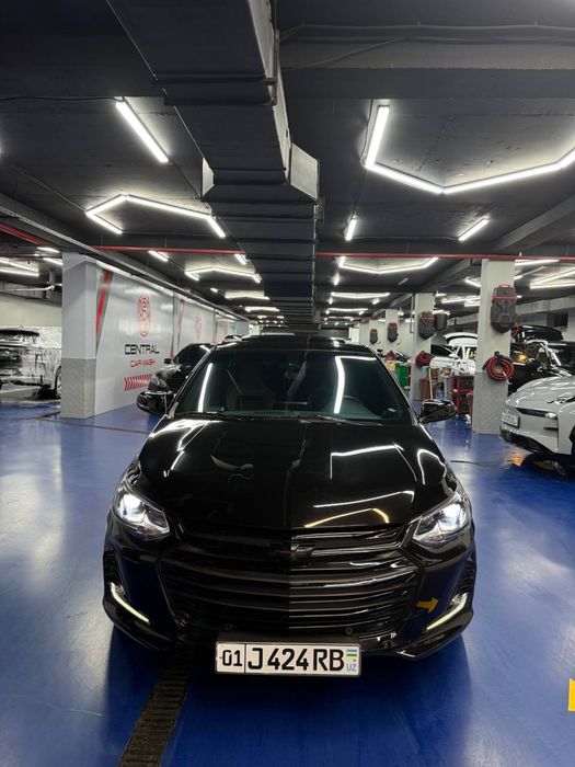 Продается Chevrolet Onix premier plus 2024 год