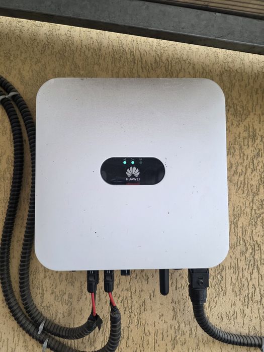 Vand inverter Huawei 5 kwh Hybrid