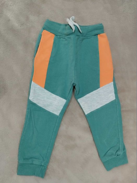 Панталончета и блузи за МОМЧЕ р-р 92