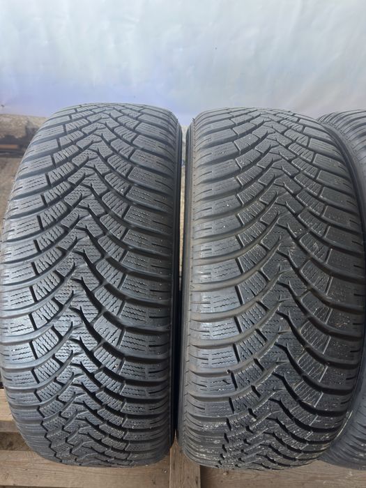 215/55/17 Falken dot21