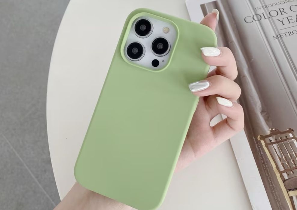 Зелен калъф  iphone 15