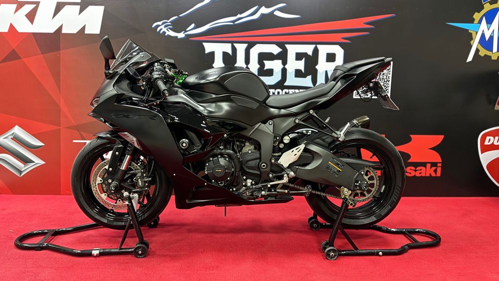 Kawasaki ZX636R 2024год