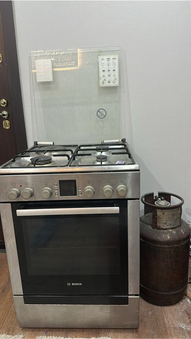 Продам газ плиту фирма BOSCH