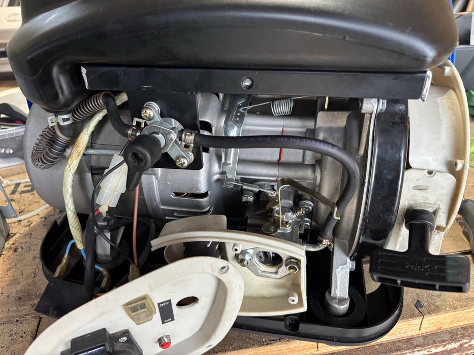 Продавам генератор