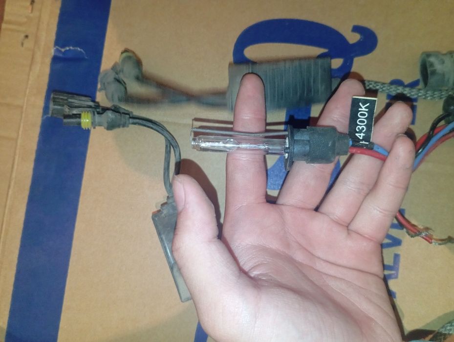 Передние фары ксенон