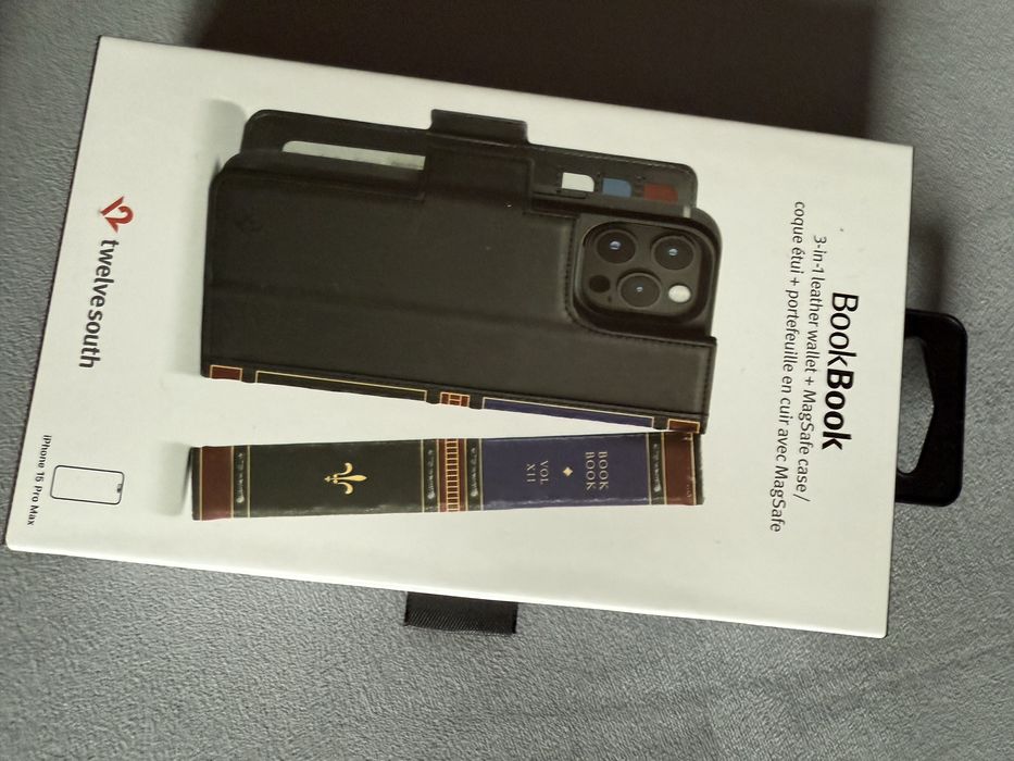 Husa BookBook originala - iPhone 15 MaxPro