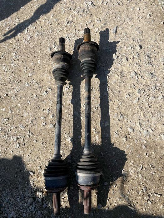 Полуоски Mercedes VITO 2.2 639