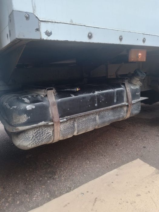 Продам бензобак Газель