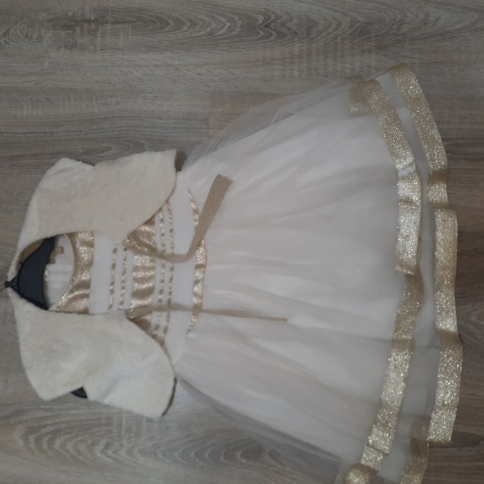 Продам нарядное платье.